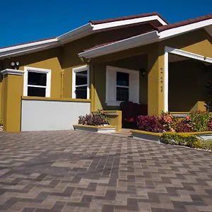 Holiday home Sophia, Mammee Bay